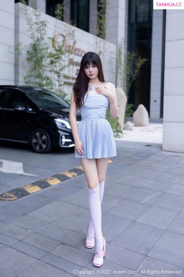 [XiuRen]高清写真图 2023.08.22 No.7266 Arude薇薇 丝袜美腿